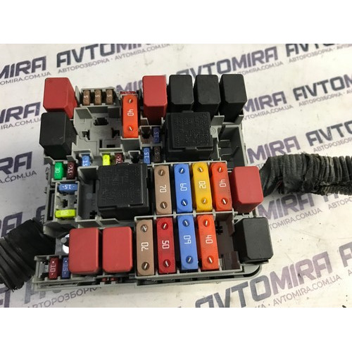 Блок предохранителей Fiat Punto 3 2005-2018 00518690940